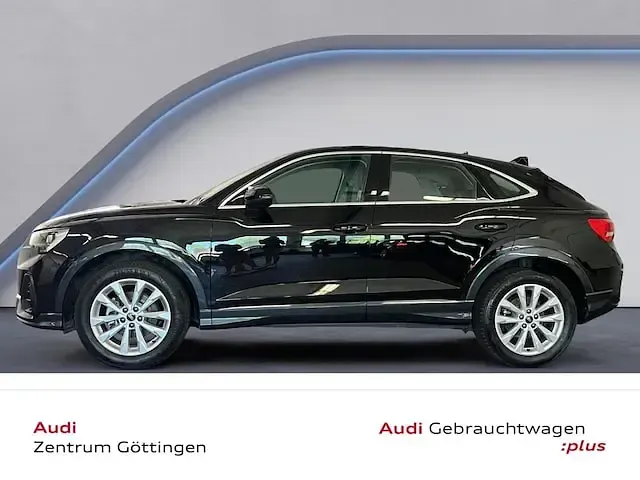 Gebraucht Audi Q3 Sportback Sport 150 PS (110 kW) 2023 Mythosschwarz metallic SUV