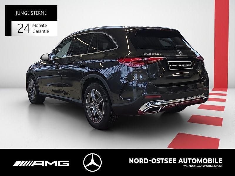 Gebraucht Mercedes GLC300 AMG 269 PS (197 kW) 2025 Metalliclack graphitgrau SUV