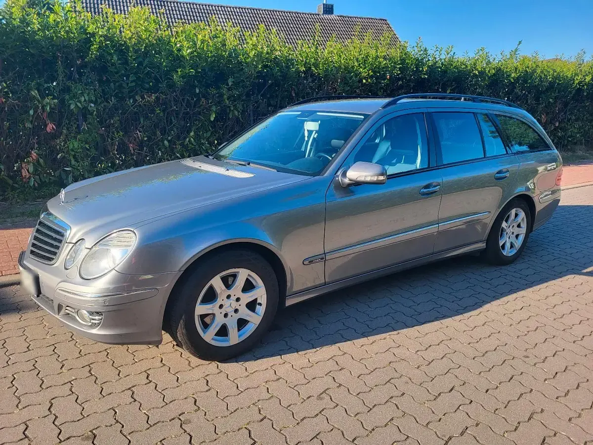 Gebraucht Mercedes E280 190 PS (139 kW) 2008 Andere farben Kombi