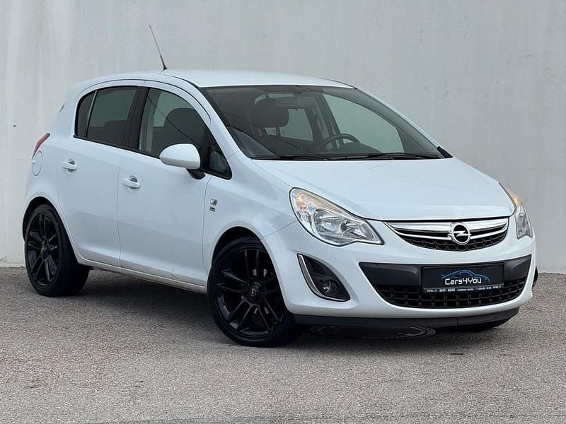 Weiß Gebraucht 2012 Opel Corsa Kleinwagen | 2.990 € (Guter Preis) - Bild 1/4