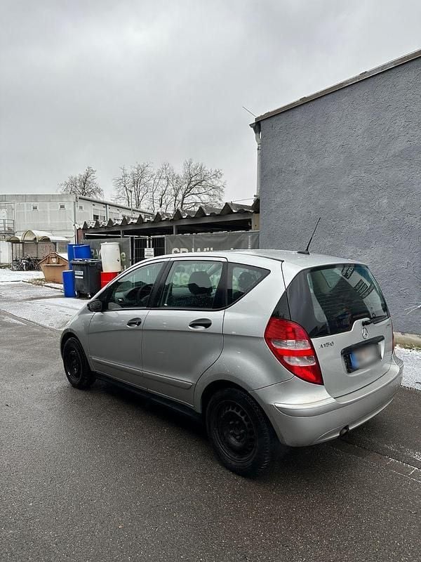 Gebraucht Mercedes A150 95 PS (69 kW) 2008 Silber Van / Kleinbus