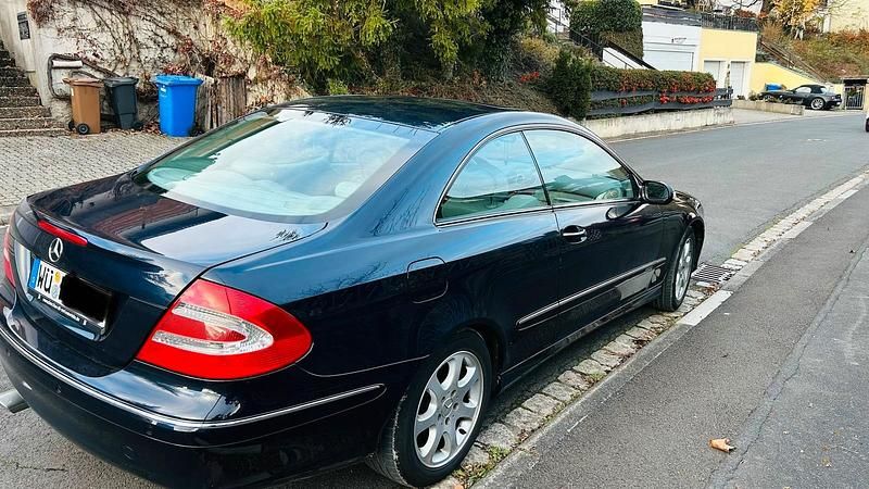 Gebraucht Mercedes CLK320 218 PS (160 kW) 2002 Blau Coupé