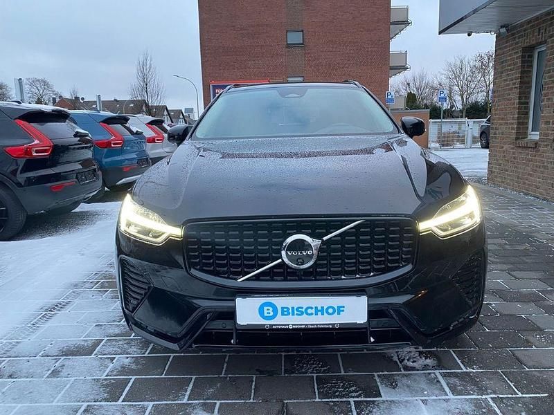 Gebraucht Volvo XC60 Plus 250 PS (183 kW) 2025 Schwarz SUV