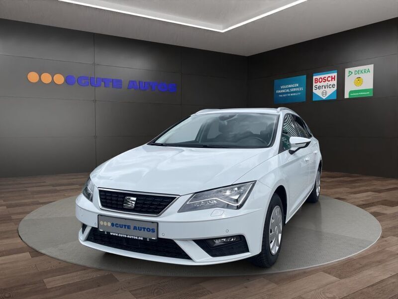 Weiß Gebraucht 2020 Seat Leon ST Style Kombi | 18.990 € (Fairer Preis) - Bild 1/4
