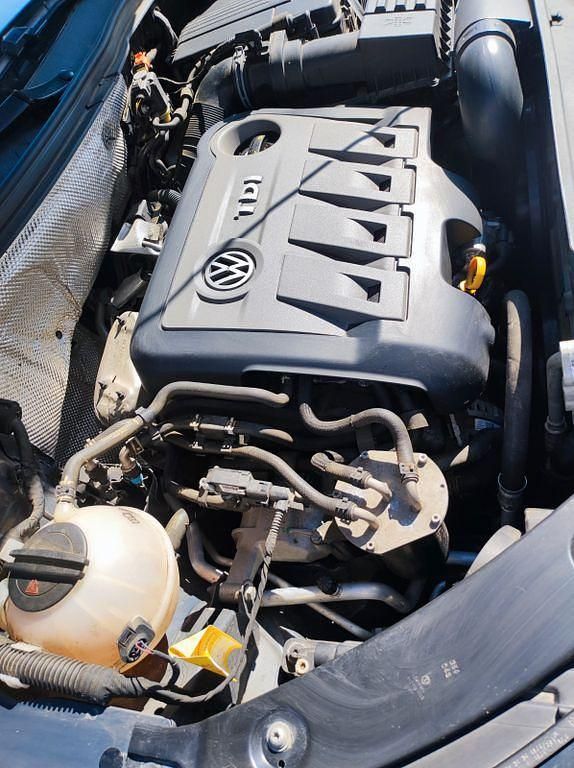 Gebraucht VW Tiguan Cup 140 PS (102 kW) 2015 Grau SUV