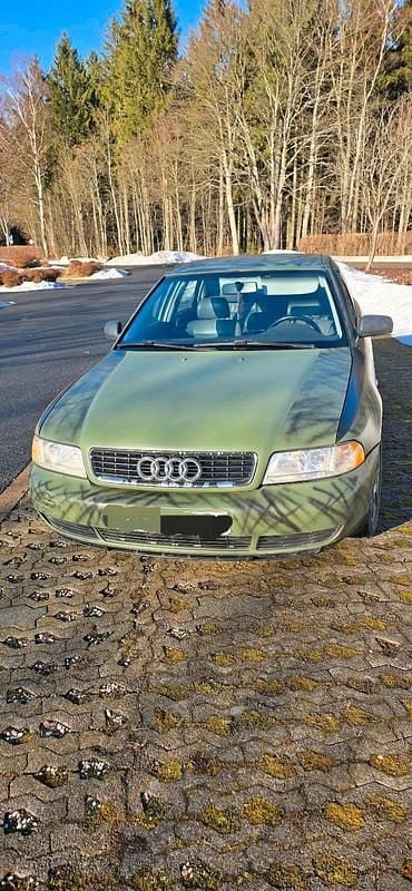 Gebraucht Audi A4 125 PS (91 kW) 1995 Grün Limousine