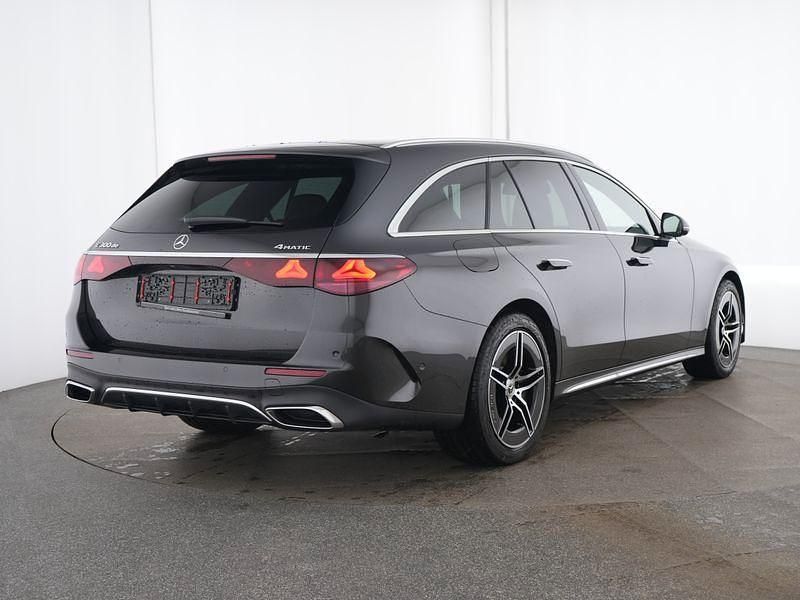 Gebraucht Mercedes E300 AMG Line Premium 197 PS (144 kW) 2025 Grau Limousine