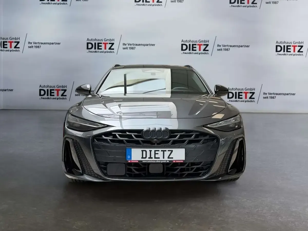 Używany Audi A6 S-Line 204 KM (150 kW) 2025 Szary Kombi