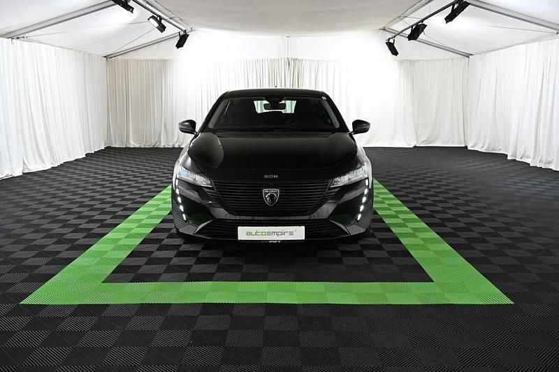 Second-hand Peugeot 308 Active 131 CP (96 kW) 2024 Negru Berlinǎ