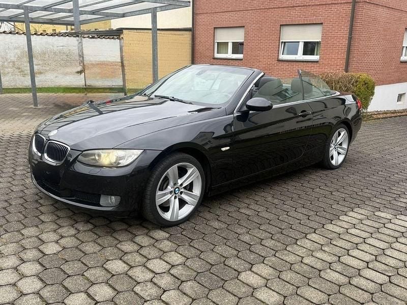 Schwarz Gebraucht 2010 BMW 325 Cabriolet Cabrio | 6.500 € (Fairer Preis) - Bild 1/4