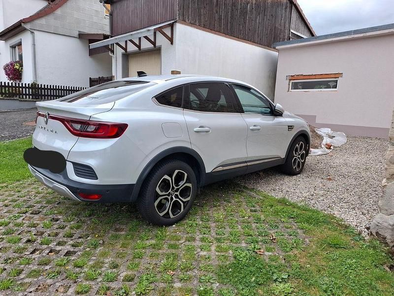Weiß Gebraucht 2021 Renault Arkana Intens SUV | 21.000 € (Fairer Preis) - Bild 1/4