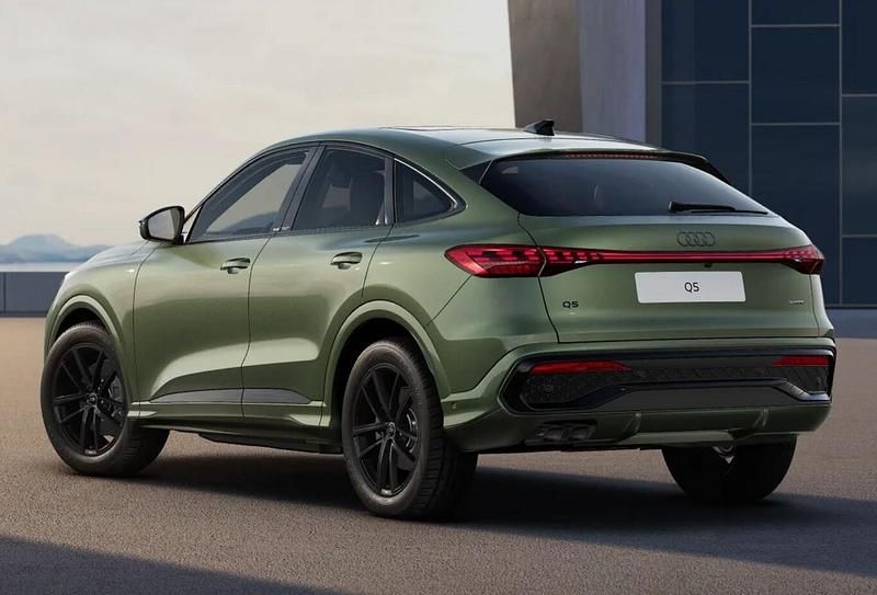 Neu Audi Q5 Sportback S-Line 204 PS (150 kW) 2025 Distriktgrün metallic SUV