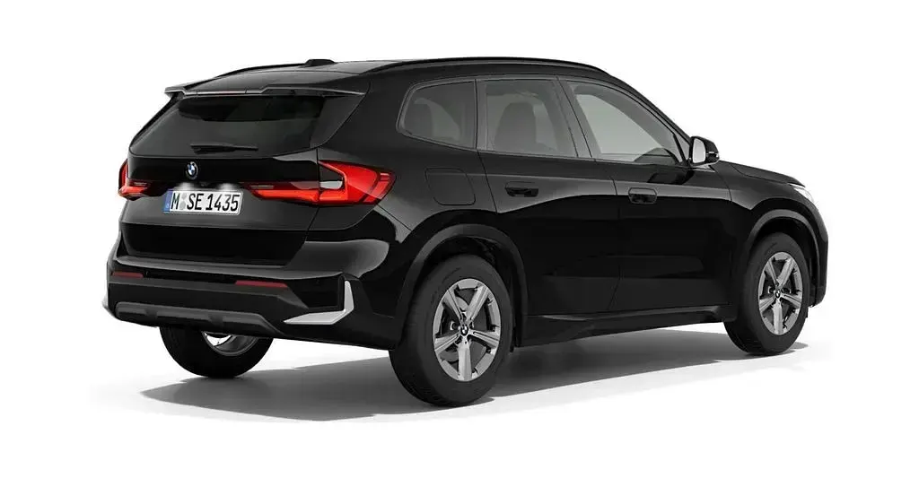 Gebraucht BMW X1 Sport Line 197 PS (144 kW) 2023 Schwarz SUV
