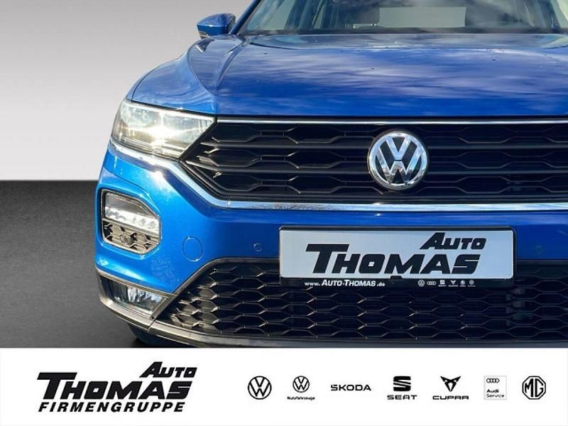 Blau Gebraucht 2018 VW T-Roc Basis SUV | 16.400 € (Guter Preis) - Bild 1/3