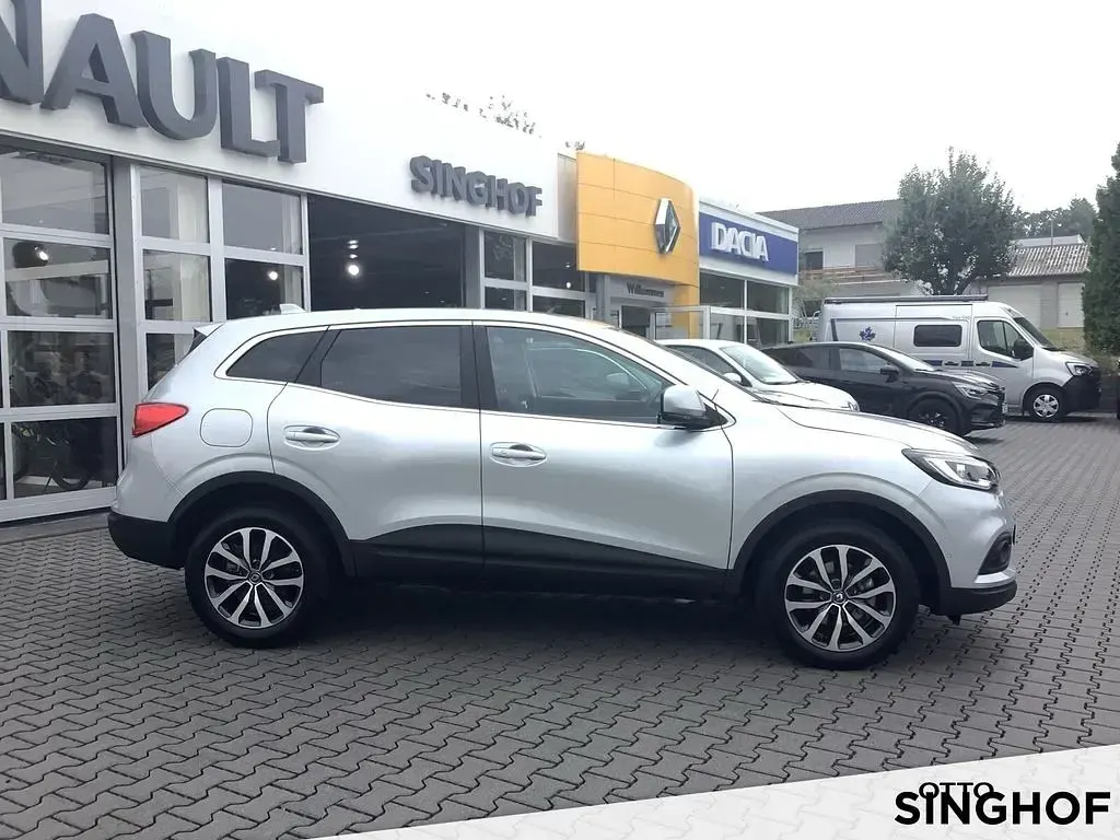 Używany Renault Kadjar Zen 140 KM (102 kW) 2021 Szary SUV