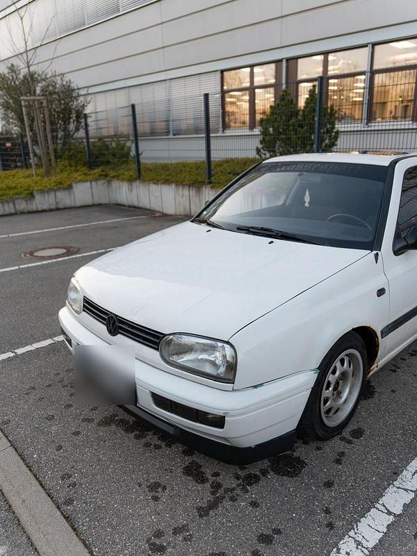 Gebraucht VW Golf III 60 PS (44 kW) 1996 Weiß Kleinwagen