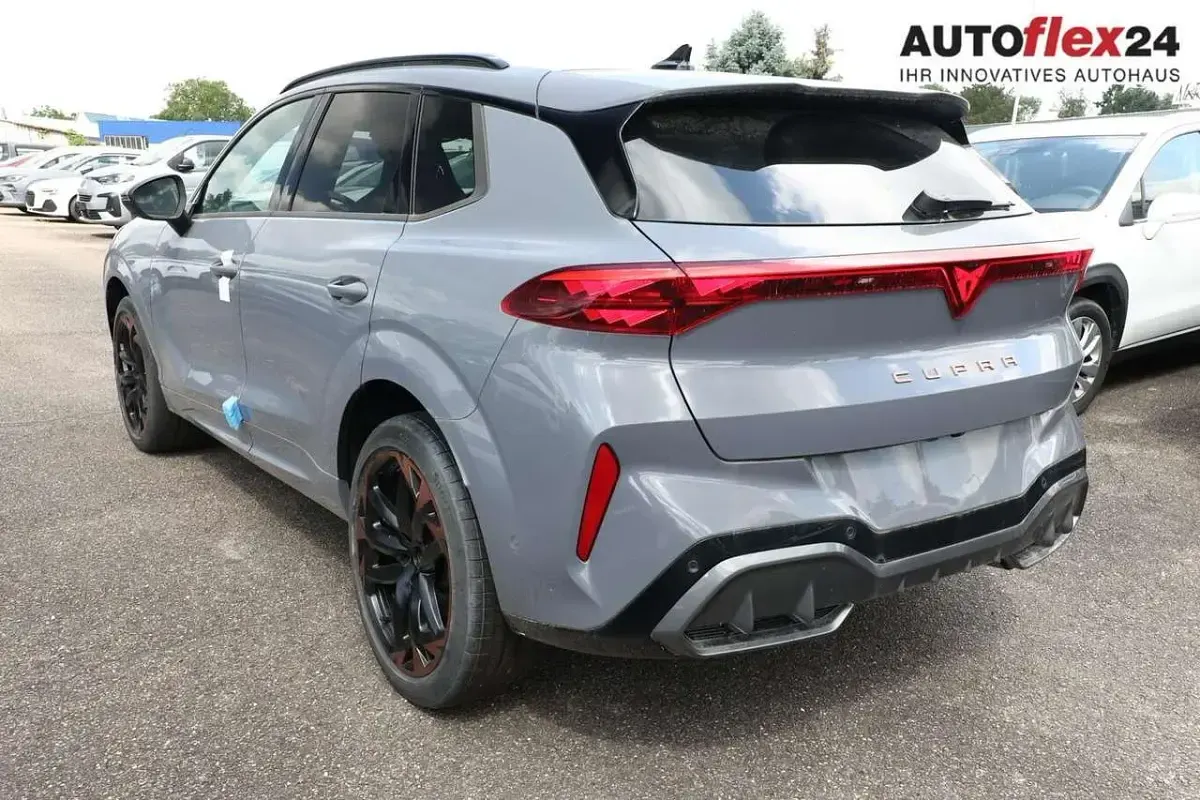 Neu Cupra Terramar VZ 265 PS (194 kW) 2026 Graphene grau SUV
