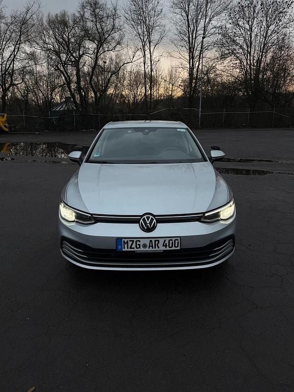 Gebraucht VW Golf VIII 116 PS (85 kW) 2023 Grau Limousine