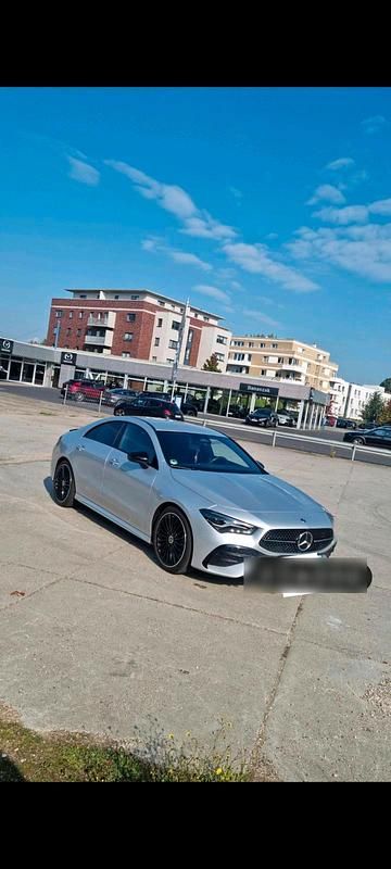 Silber Gebraucht 2023 Mercedes 190 AMG Limousine | 33.333 € - Bild 1/4