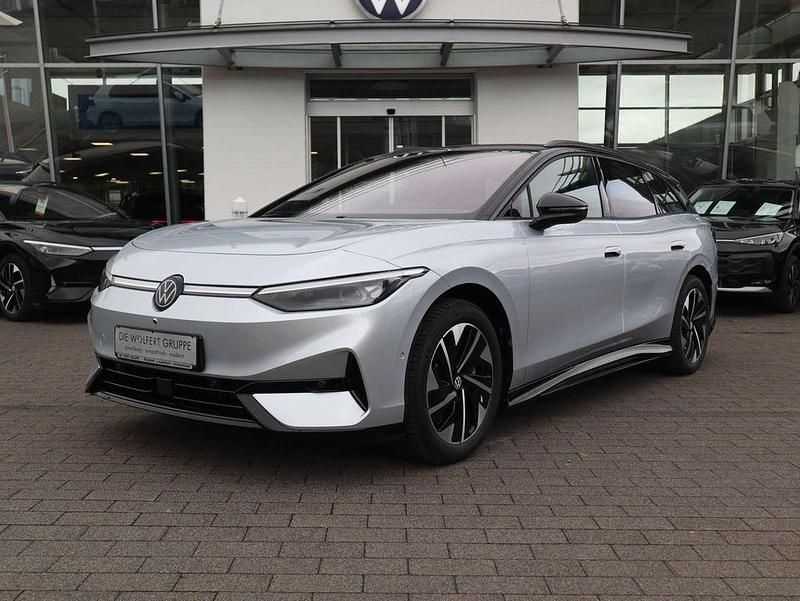 Neu VW ID.7 Pro 210 kW (286 PS) 2025 Scale silver metallic / schwar Kombi