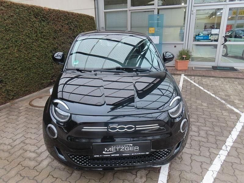 Gebraucht Fiat 500e Icon 69 kW (95 PS) 2023 Schwarz Kleinwagen