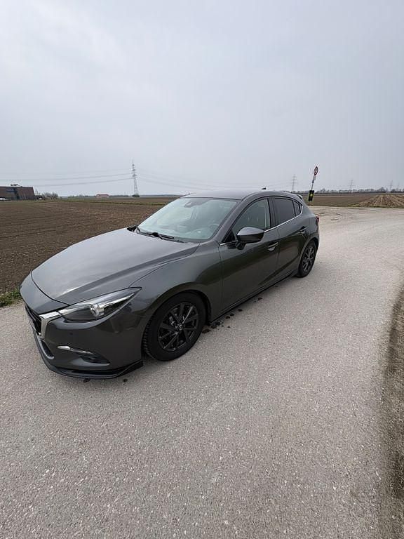 Gebraucht Mazda 3 Exclusive-Line 150 PS (110 kW) 2018 Grau Limousine