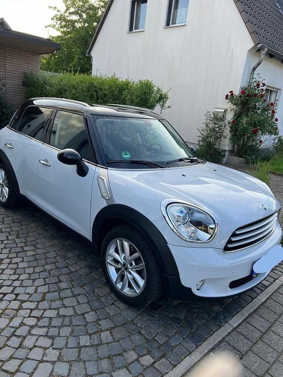 Weiß Gebraucht 2011 Mini Cooper Countryman SUV | 10.700 € (Fairer Preis) - Bild 1/4