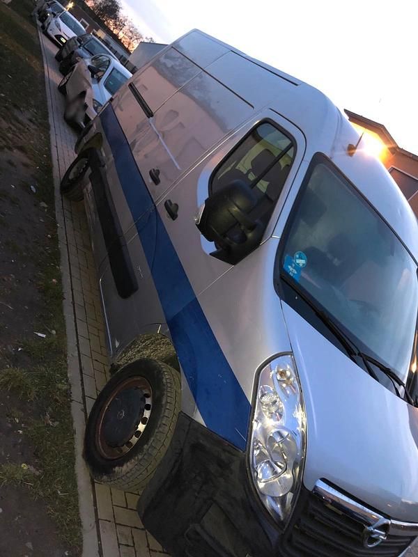 Gebraucht Opel Movano 130 PS (95 kW) 2012 Blau Van / Kleinbus