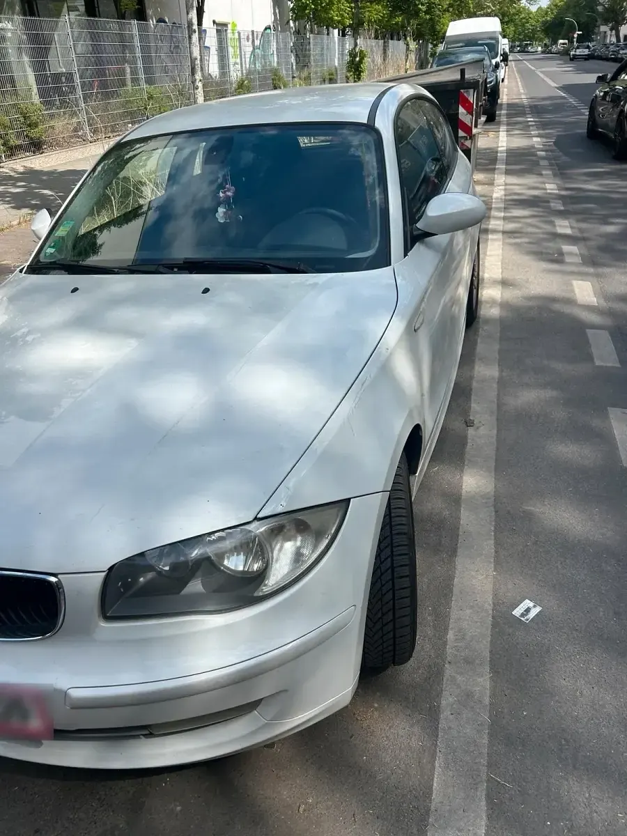 Używany BMW 116 116 KM (85 kW) 2009 Biały Hatchback