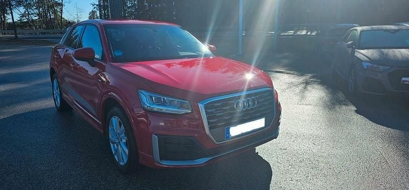 Gebraucht Audi Q2 S-Line 150 PS (110 kW) 2018 Rot SUV