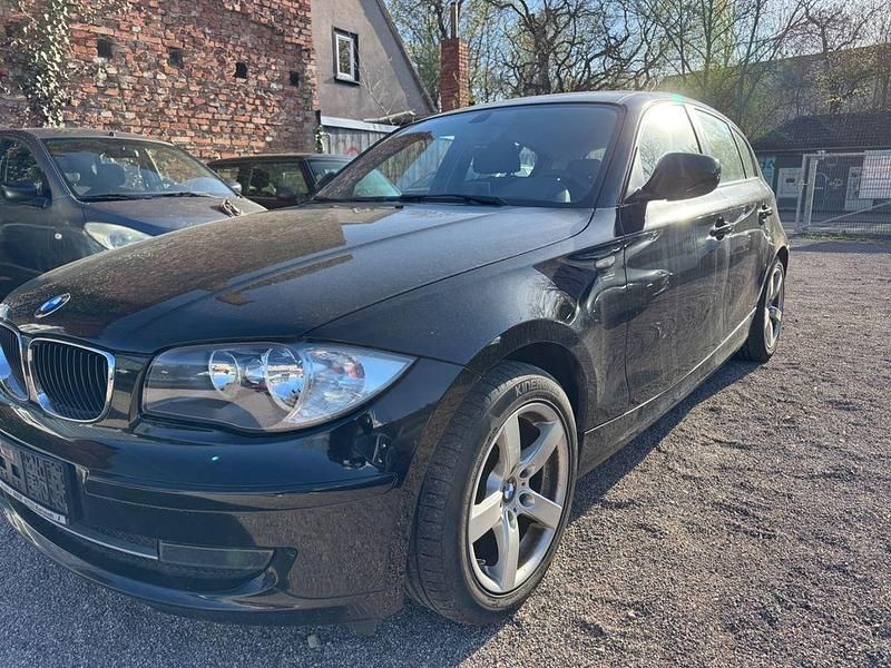 Gebraucht BMW 116 Advantage 116 PS (85 kW) 2009 Schwarz Kleinwagen