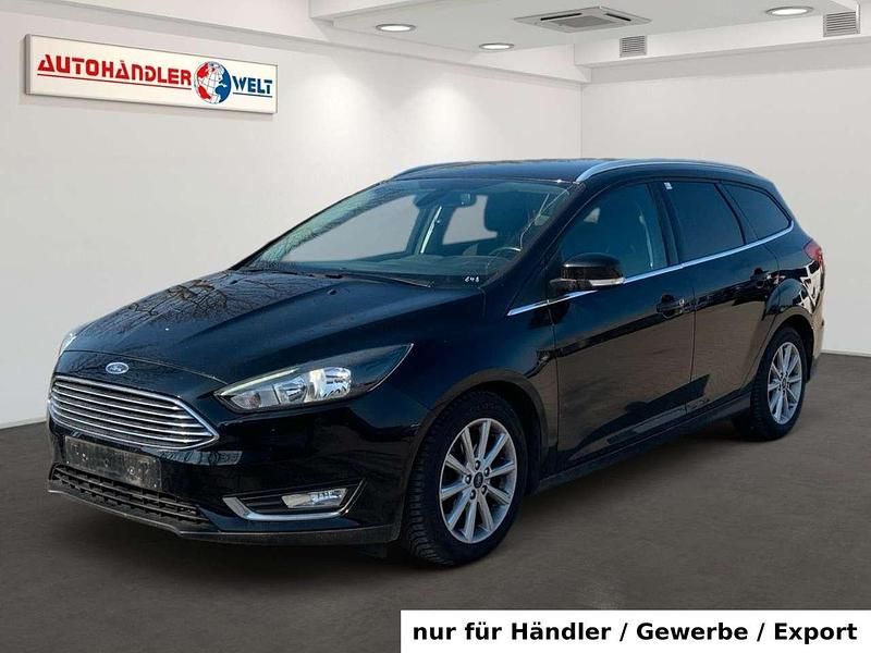 Gebraucht Ford Focus Titanium 125 PS (91 kW) 2017 Schwarz Kombi