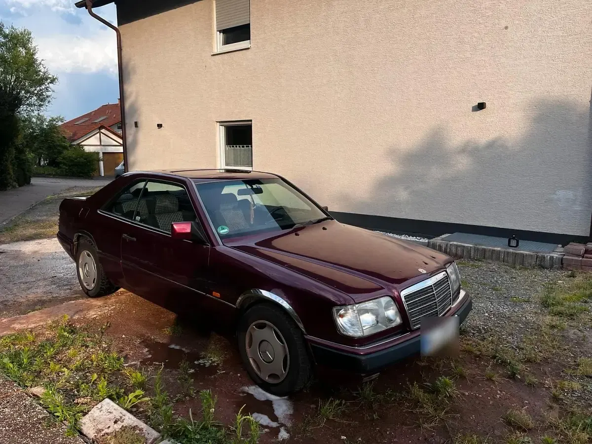 Gebraucht Mercedes E200 136 PS (100 kW) 1996 Rot Coupé
