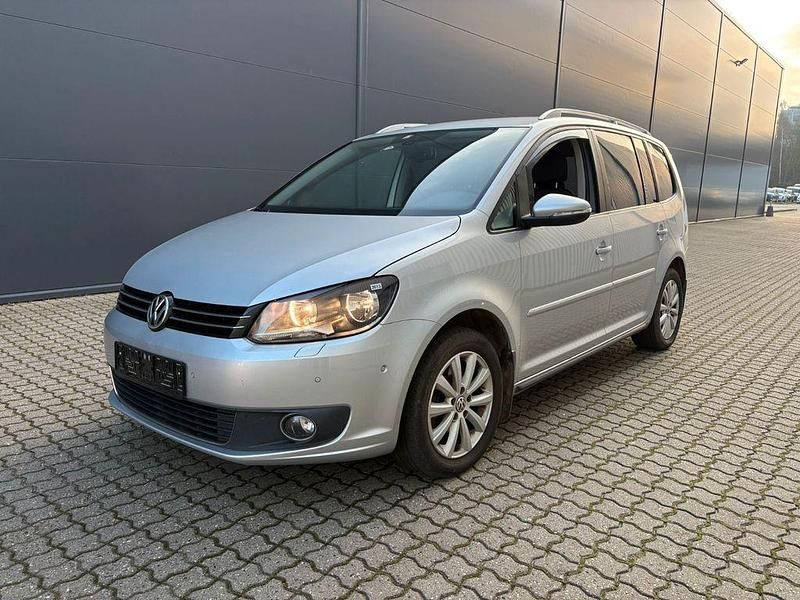 Gebraucht VW Touran Highline 140 PS (102 kW) 2015 Silber Van / Kleinbus