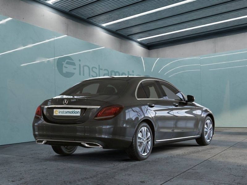 Grau Gebraucht 2021 Mercedes C300 Avantgarde Limousine | 38.437 € (Fairer Preis) - Bild 1/2