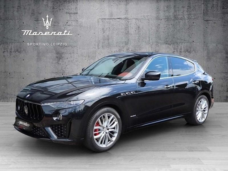 Nero assoluto Gebraucht 2021 Maserati Levante SUV | 56.111 € (Fairer Preis) - Bild 1/4