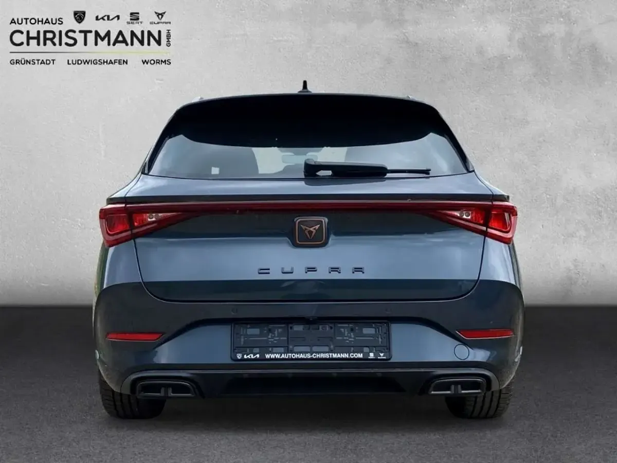 Usata Cupra Leon Basis 150 CV (110 kW) 2024 Grigio Station wagon