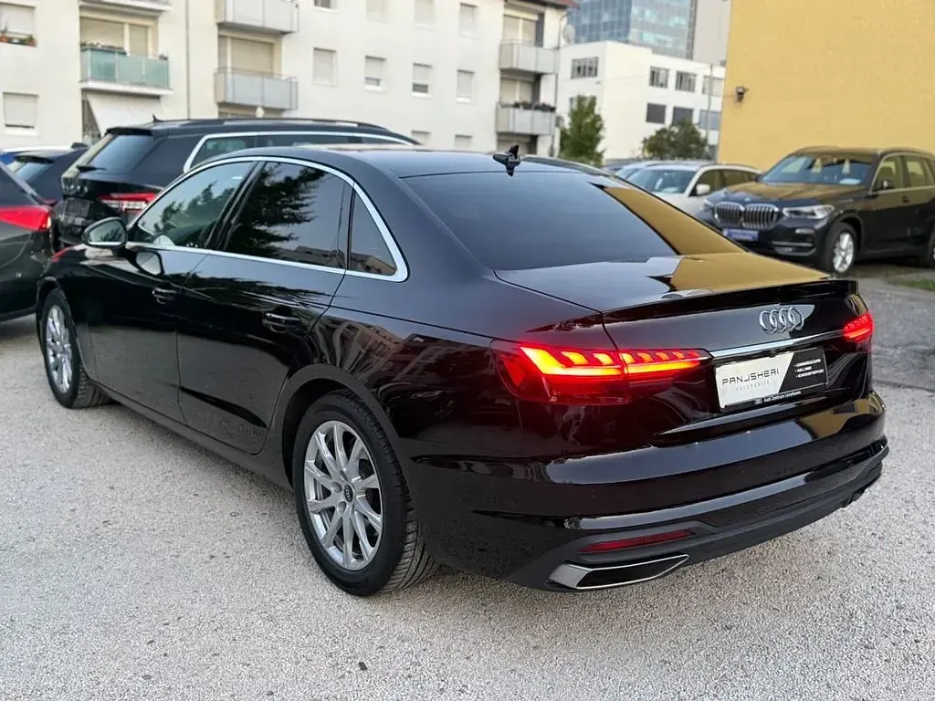 Gebraucht Audi A4 Sport 204 PS (150 kW) 2023 Schwarz Limousine