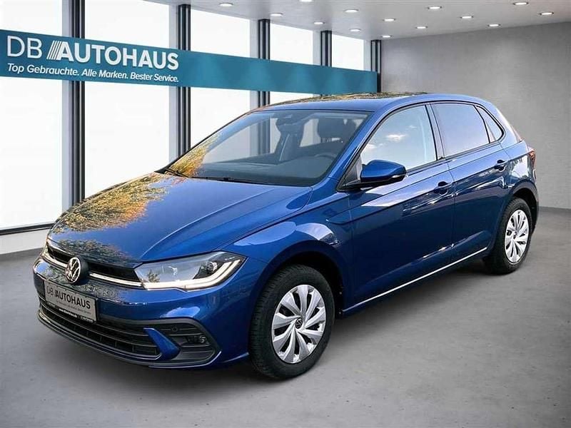 Blau Gebraucht 2023 VW Polo Life Kleinwagen | 19.280 € (Guter Preis) - Bild 1/4