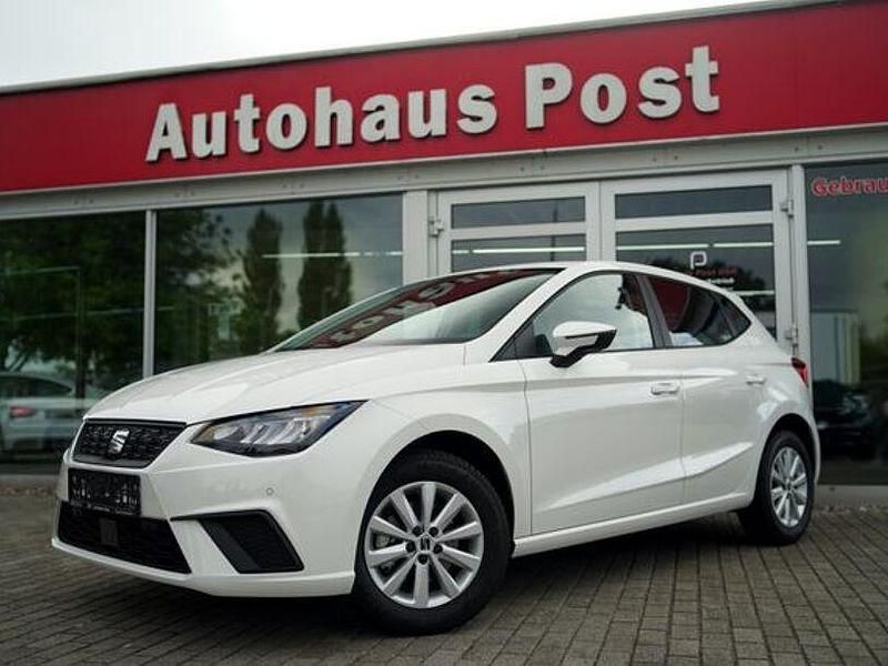 Weiß Gebraucht 2024 Seat Ibiza Style Limousine | 19.999 € (Fairer Preis) - Bild 1/4