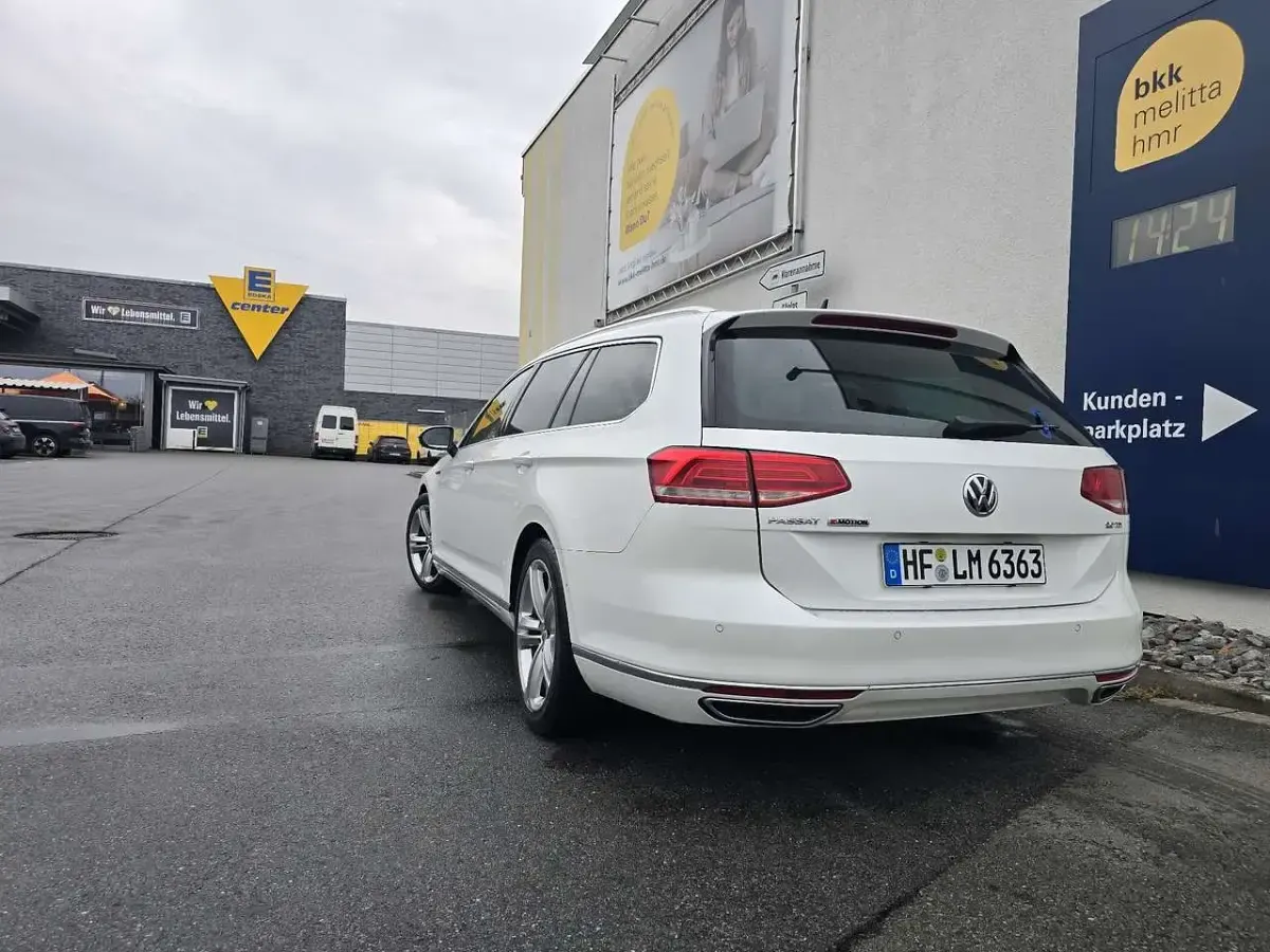 Gebraucht VW Passat Highline 239 PS (175 kW) 2016 Limousine