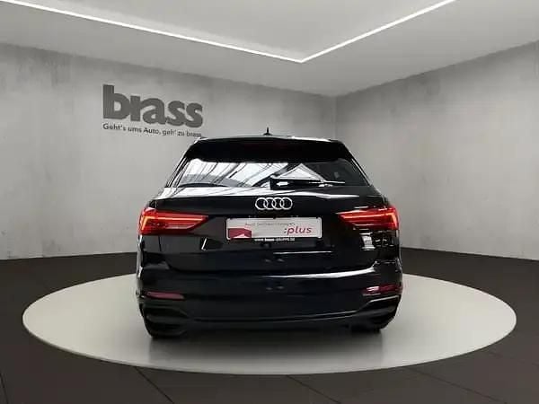 Second-hand Audi Q3 S-Line 150 CP (110 kW) 2023 Negru SUV