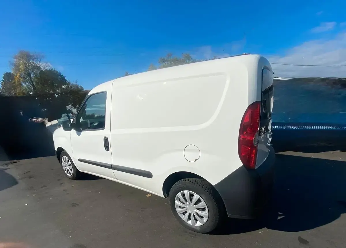 Gebraucht Opel Combo 100 PS (73 kW) 2013 Weiß Van / Kleinbus
