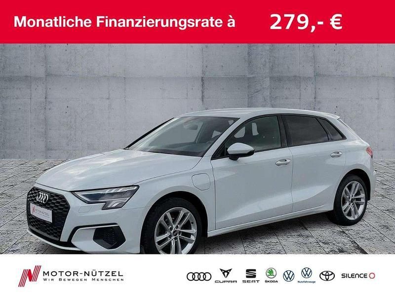 Gletscherweiß metallic Gebraucht 2021 Audi A3 e-tron Kleinwagen | 20.950 € (Guter Preis) - Bild 1/4
