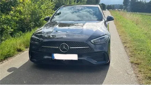 Gebraucht Mercedes C300 AMG line 258 PS (189 kW) 2024 Grau Limousine
