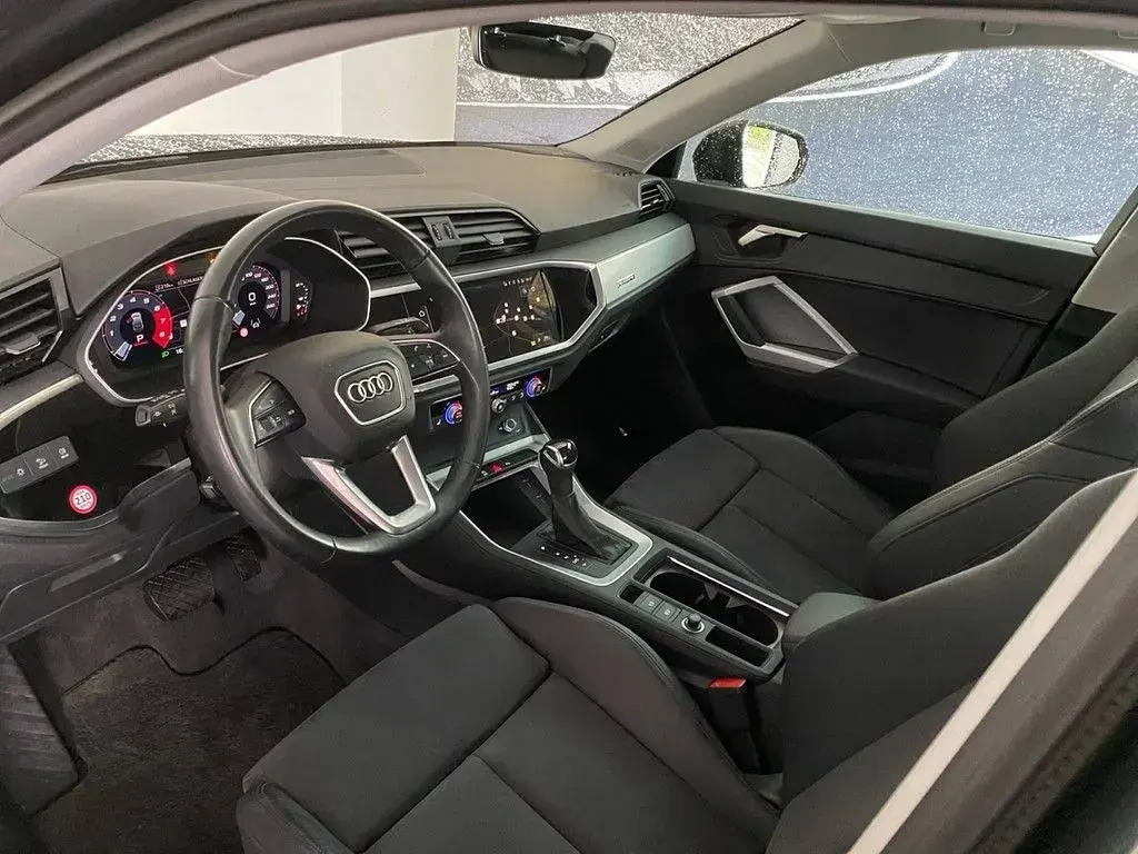 Gebraucht Audi Q3 Sportback S-Line 190 PS (139 kW) 2023 Daytonagrau perleffekt SUV