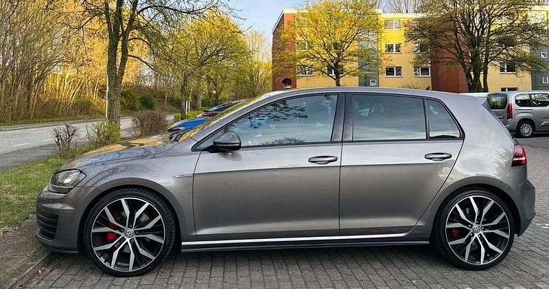 Gebraucht VW Golf VII GTD 184 PS (135 kW) 2015 Beige Limousine