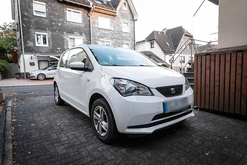 Weiß Gebraucht 2013 Seat Mii Kleinwagen | 3.500 € (Guter Preis) - Bild 1/4