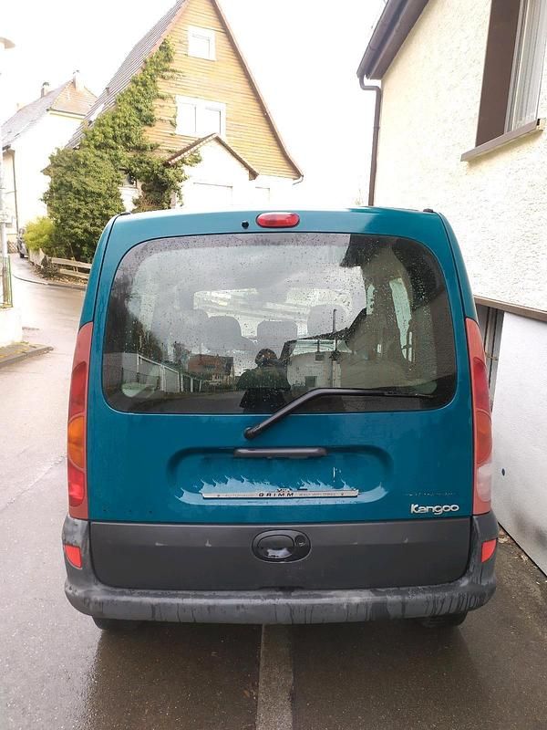 Gebraucht Renault Kangoo 78 PS (57 kW) 2002 Grün Van / Kleinbus