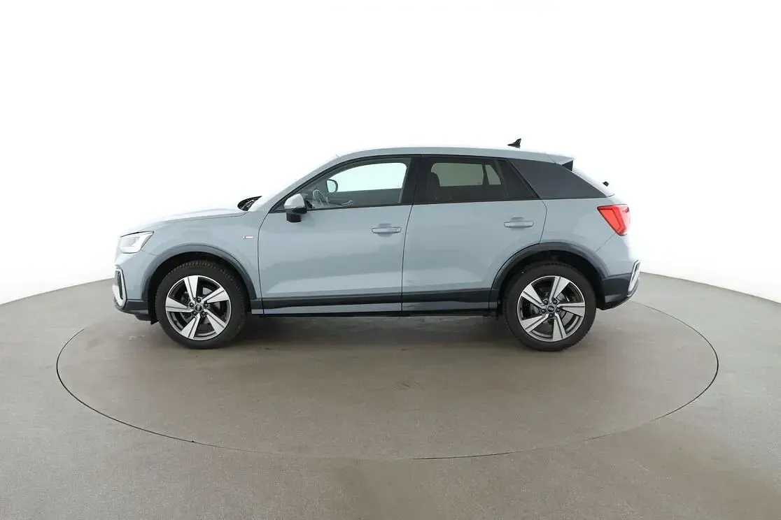 Gebraucht Audi Q2 S-Line 150 PS (110 kW) 2021 Grau SUV